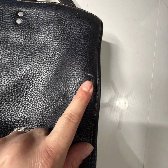 Black Leather Computer Tote Shoulder Bag - Picture 5 of 14